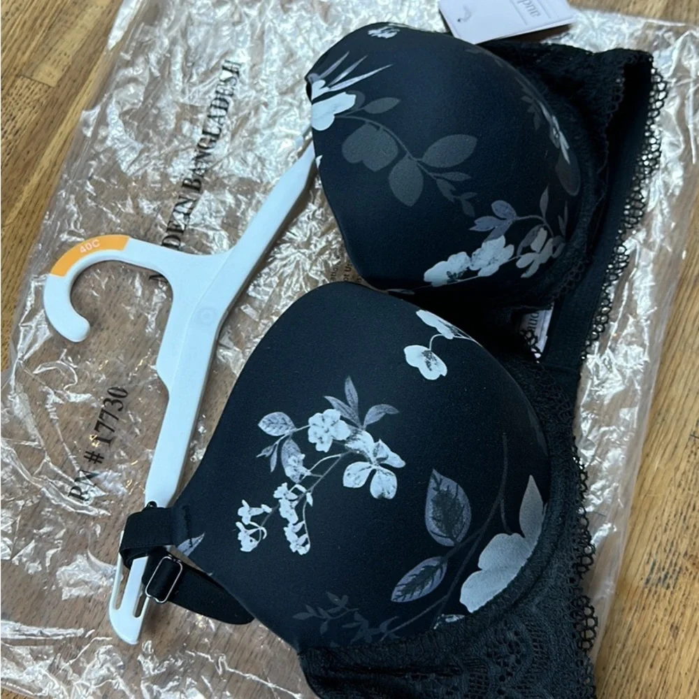 Women’s Auden floral bra - Picture 2 of 3